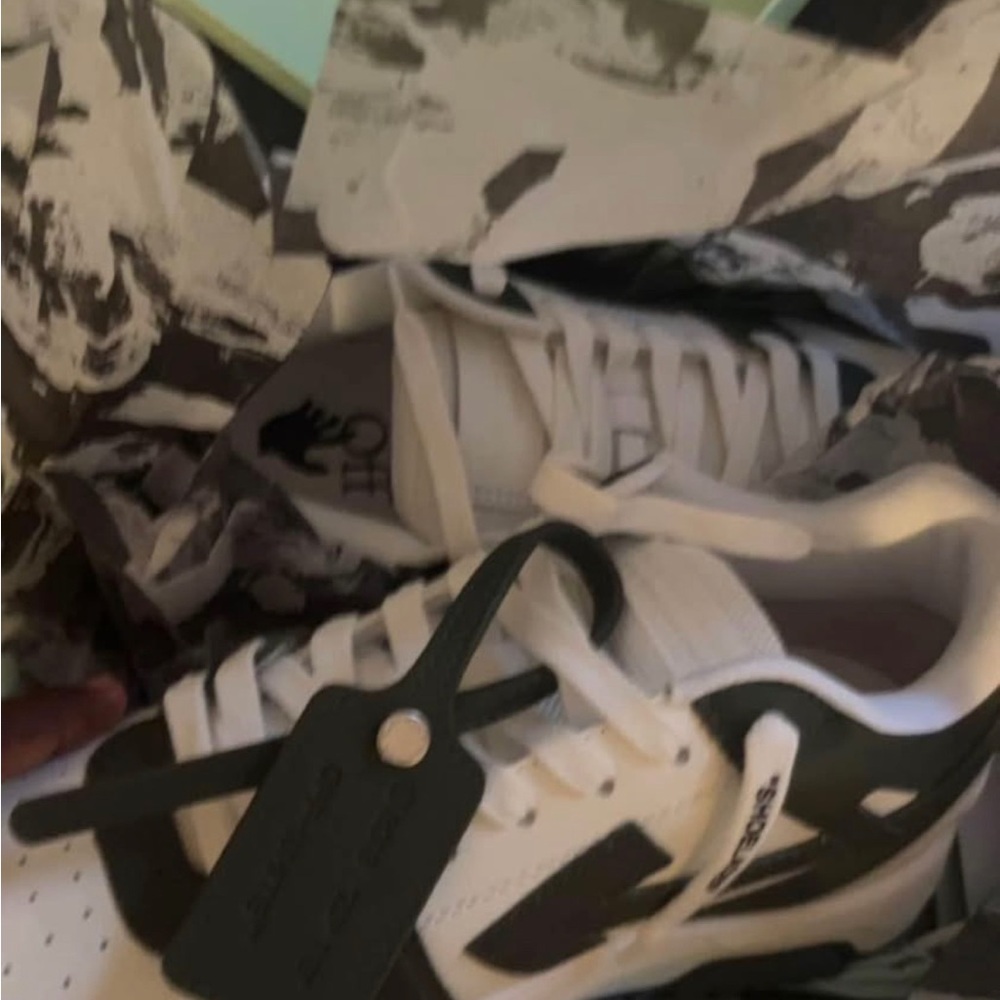 Off white Shoes